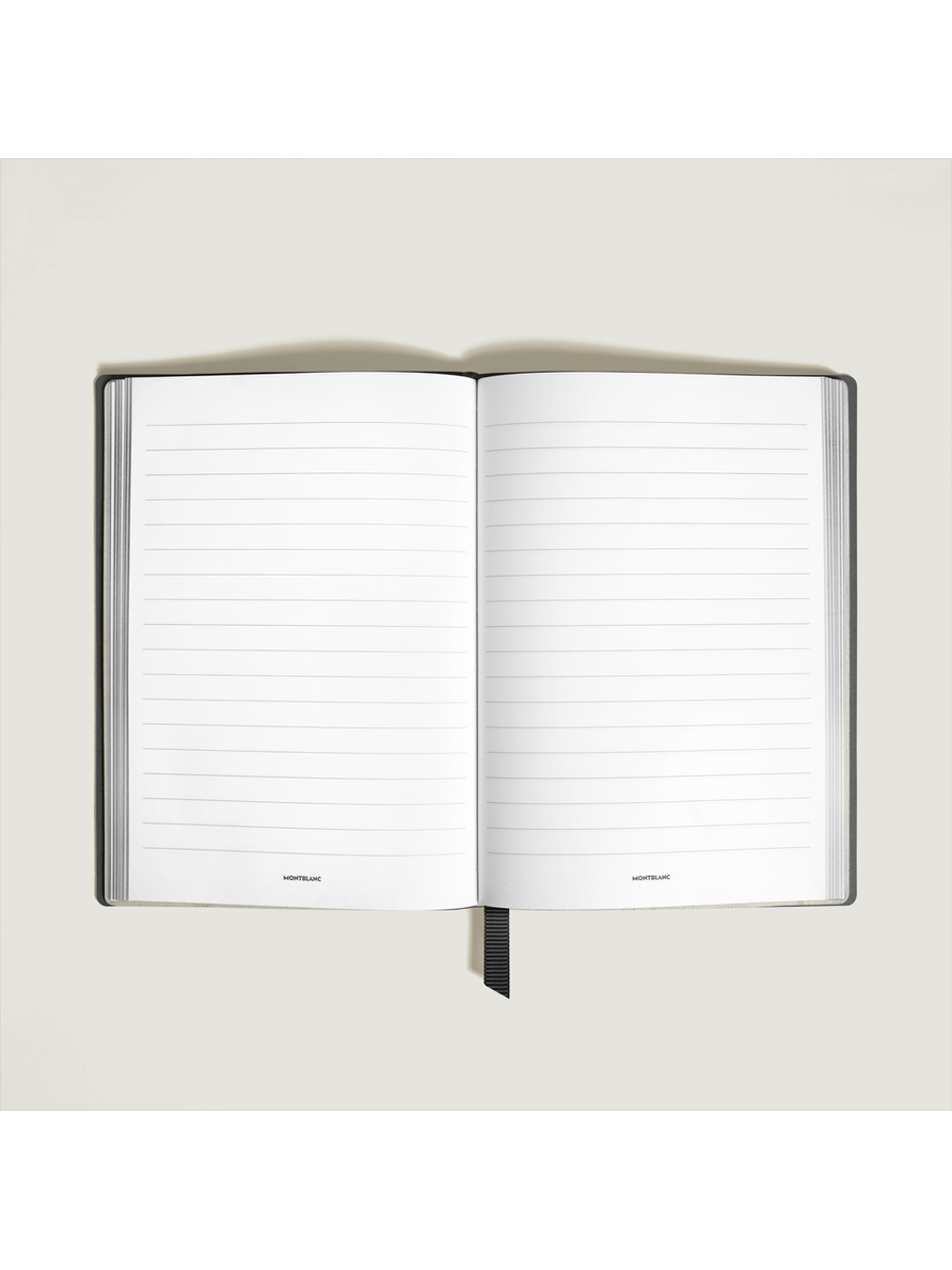 Cuaderno mediano piel Saffiano negro con líneas