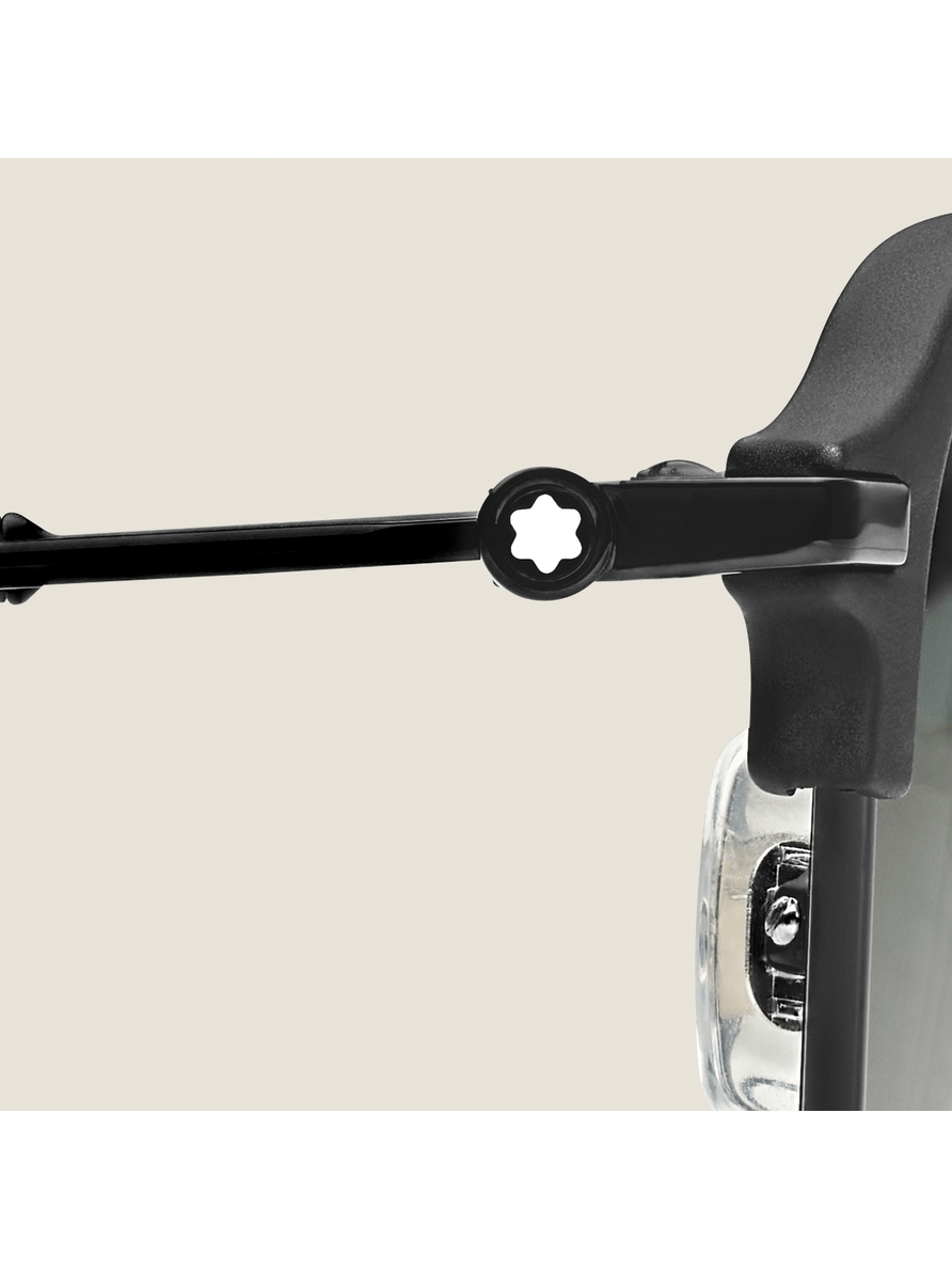 Lentes de sol rectangulares con montura metálica negra